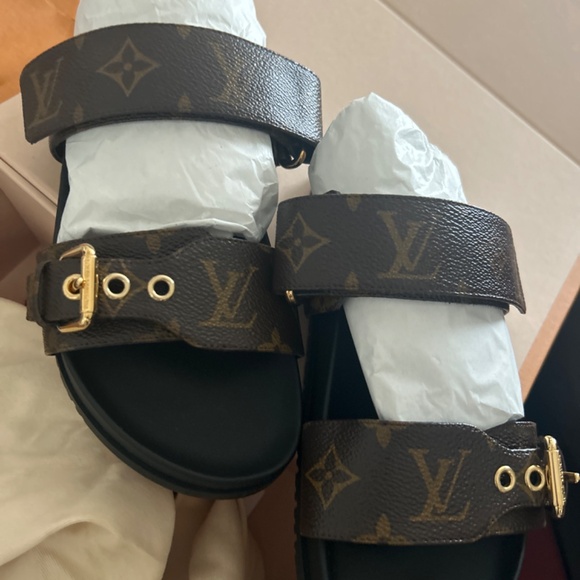 Louis Vuitton Mules - Picture 2 of 3